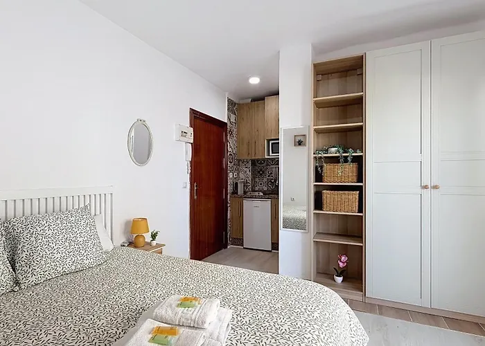 דירה Estudio Velero En El Centro De - South Costa נרחה