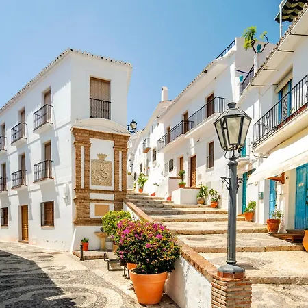 Estudio Velero En El Centro De - South Costa