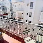 Estudio Velero En El Centro De - South Costa *
