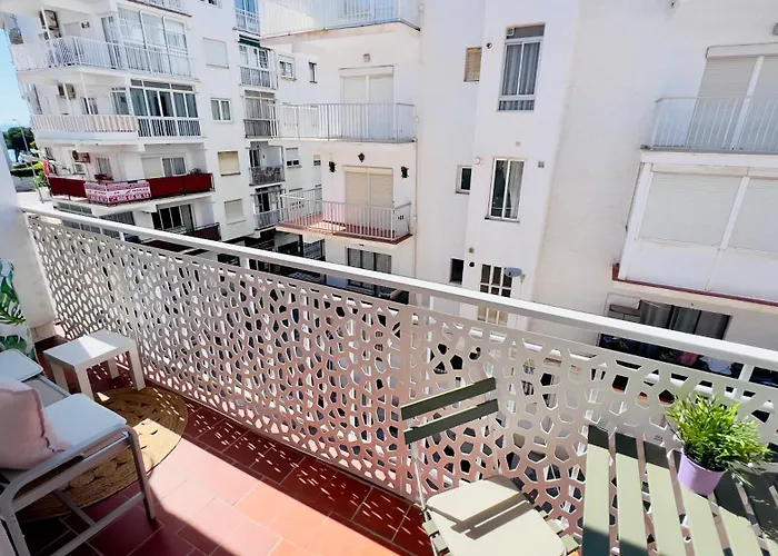 Estudio Velero En El Centro De - South Costa *